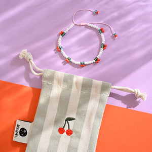 Perlenarmband Kirschen mit Makrameeverschluss
