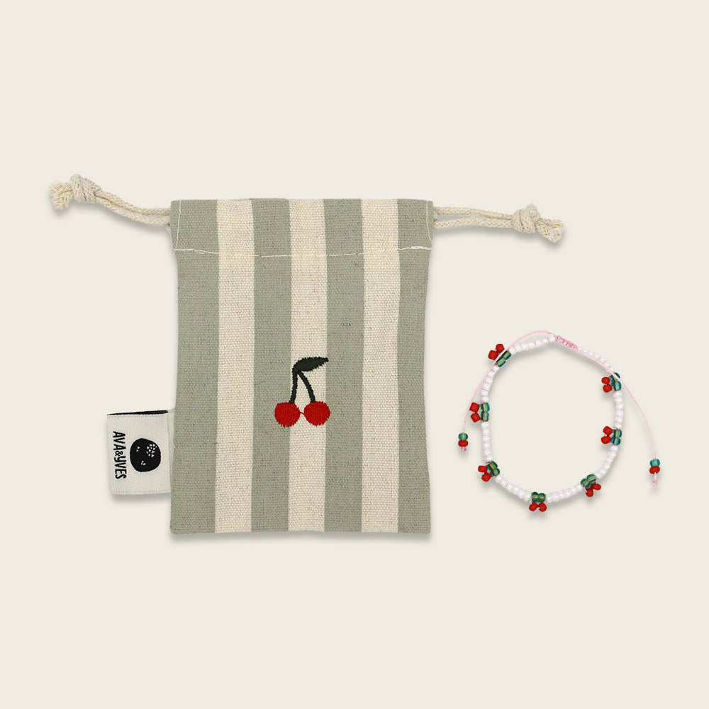 Perlenarmband Kirschen mit Makrameeverschluss
