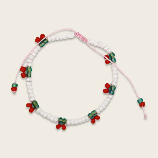 Perlenarmband Kirschen mit Makrameeverschluss