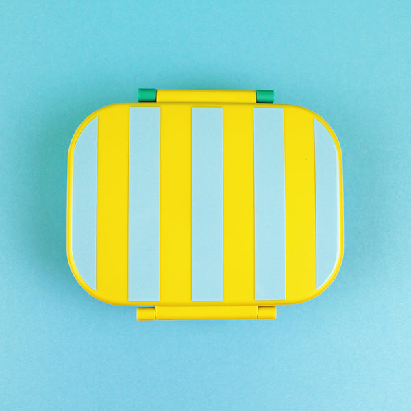 Brotdose/Lunchbox mit herausnehmbarem Einsatz, Stripes gelb/hellblau/grün inkl. Geschenkkarton