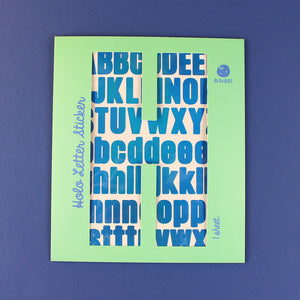 Buchstaben-Sticker mit Holo-Effekt, blau
