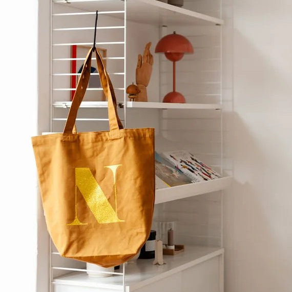 Tasche mit Initiale "Curry"