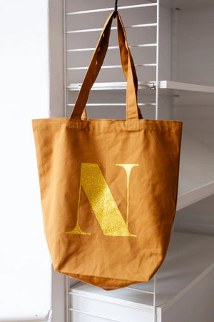 Tasche mit Initiale "Curry"