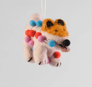 Filzanhänger "Hund mit Lichterkette" Wrap