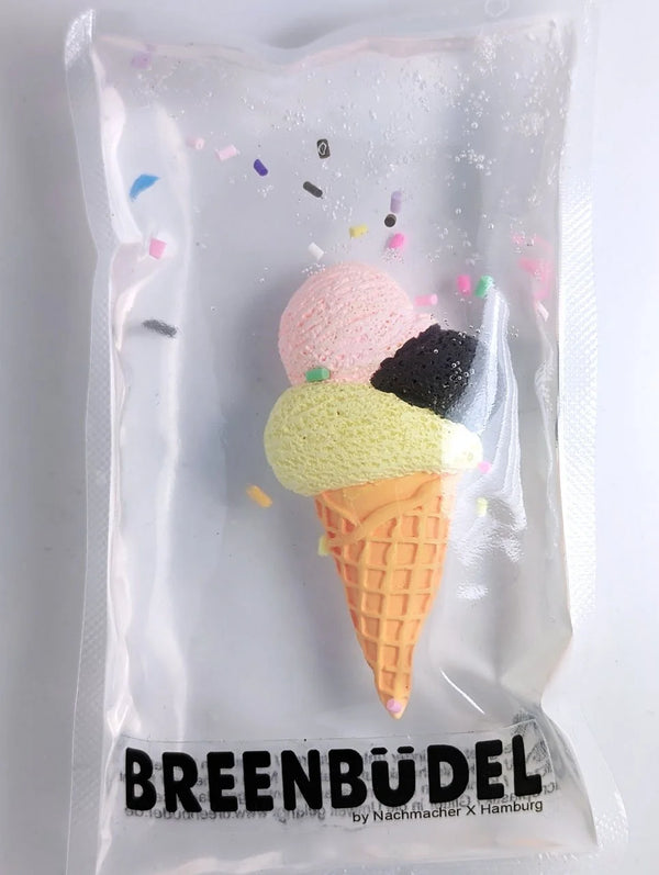 Kühlkissen mit recycelten Spielzeugfiguren | Breenbüdel