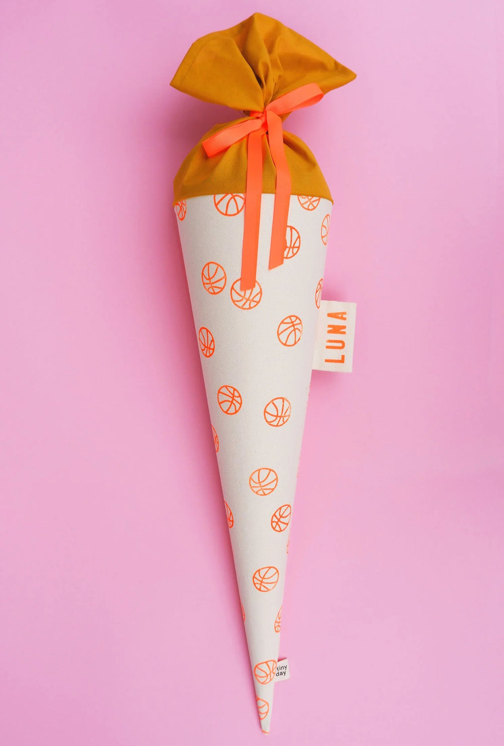 Schultüte aus Stoff – Motiv Basketball / neonorange