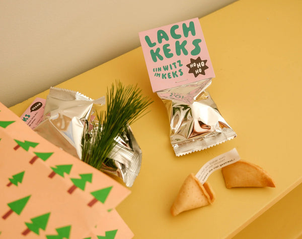 24 weihnachtliche Lachkekse mit Witz – veganer Glückskeks zum Lachen – 24 Stück