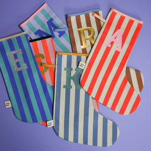 Gestreifter Nikolausstrumpf "blau-beige" – personalisierbar mit Initiale