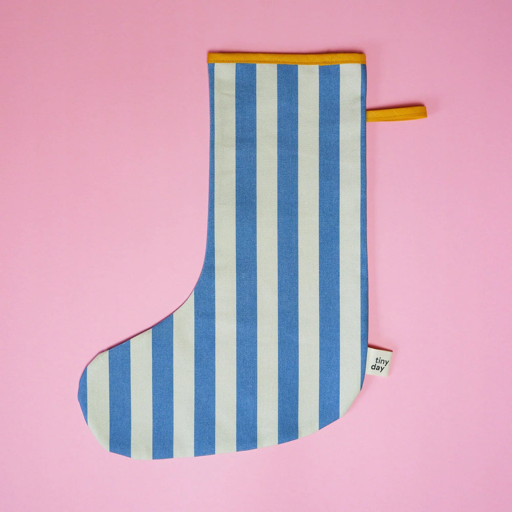 Gestreifter Nikolausstrumpf "blau-beige" – personalisierbar mit Initiale