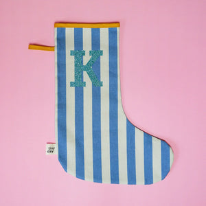 Gestreifter Nikolausstrumpf "blau-beige" – personalisierbar mit Initiale