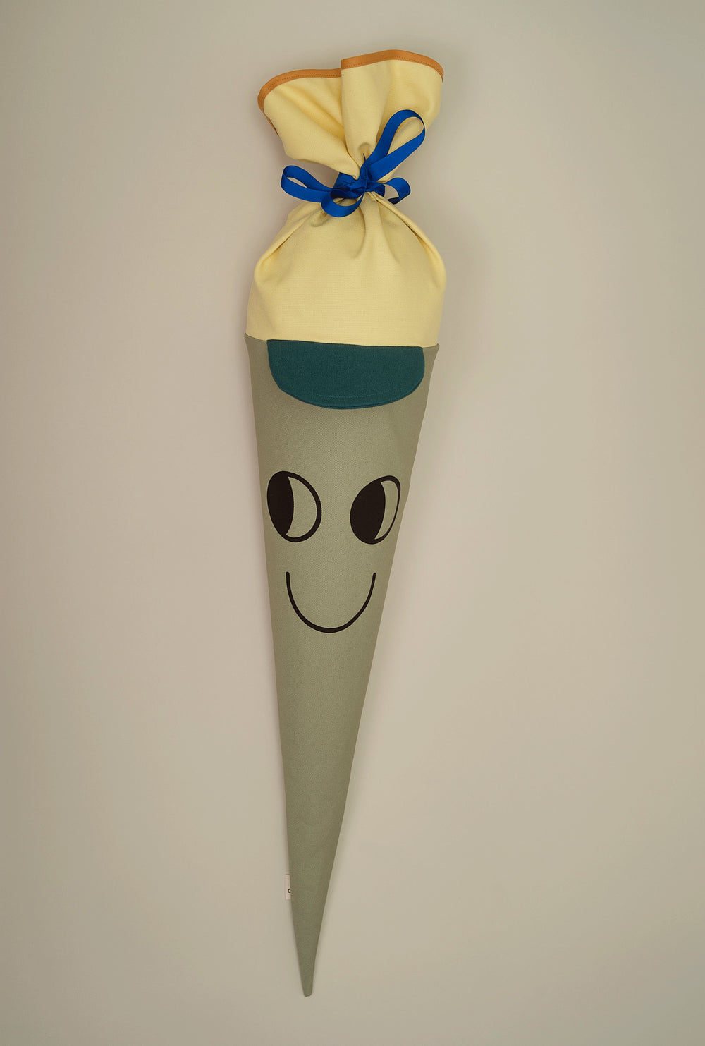 Schultüte aus Stoff – Motiv  Captain Cappy  / salbei