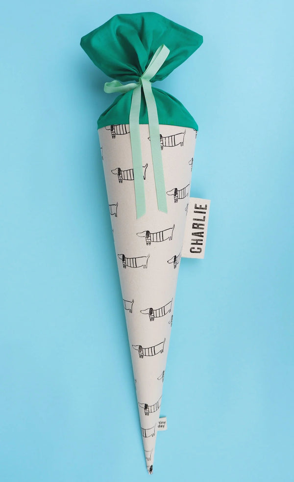 Schultüte aus Stoff mit Dackel-Motiv zur Einschulung