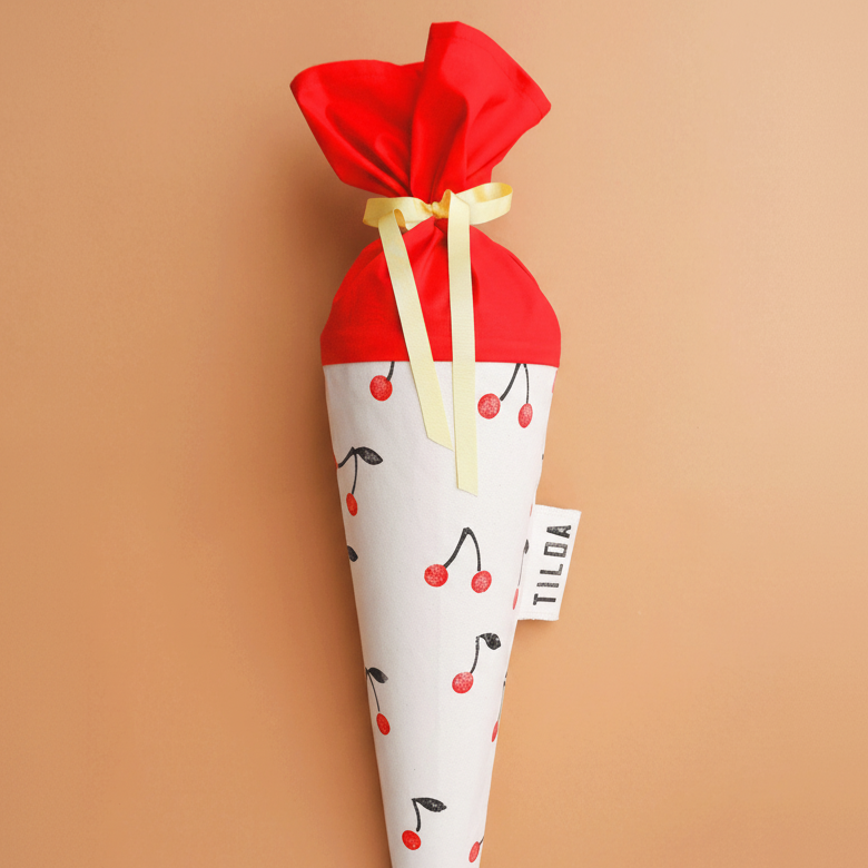 Schultüte aus Stoff – Motiv Rote Kirschen