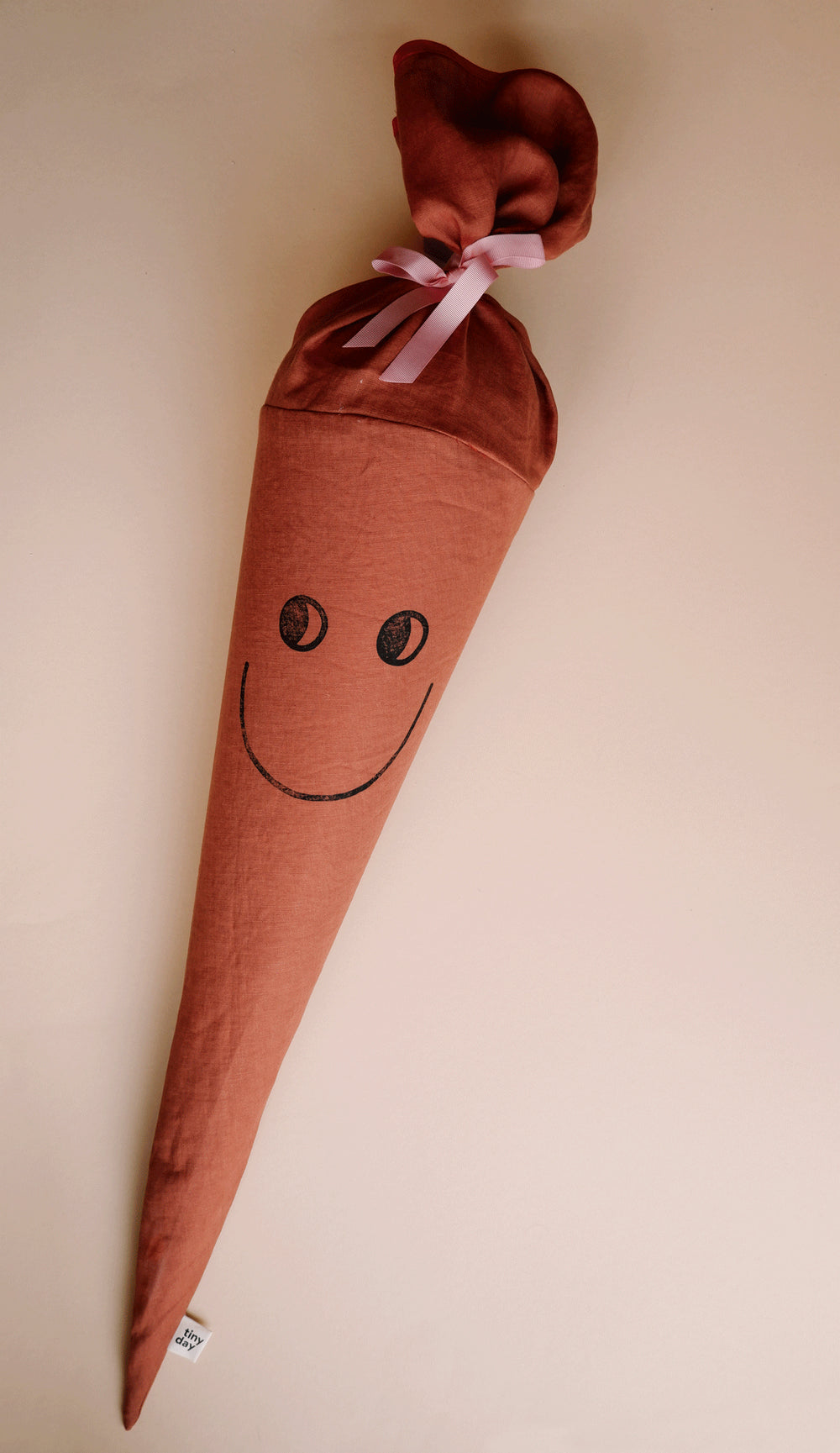 Schultüte aus Stoff – Motiv  HAPPY "rotbraun"