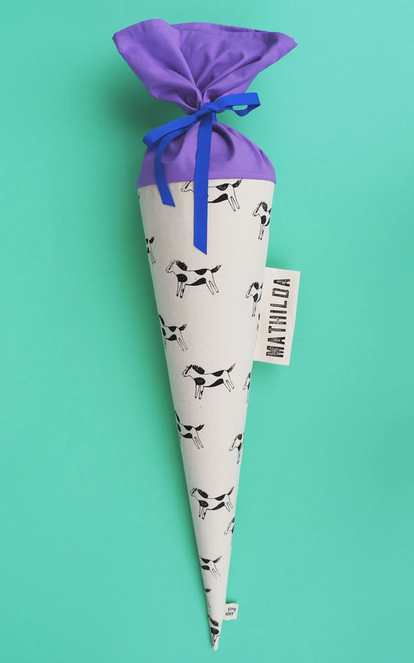 Schultüte aus Stoff mit Pferde-Motiv zur Einschulung