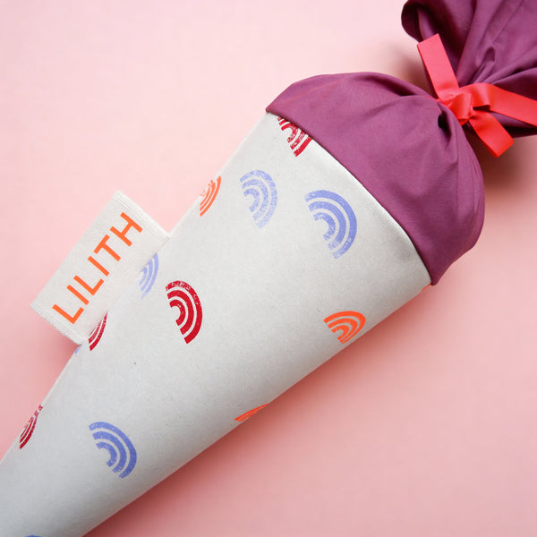 Schultüte aus Stoff – Motiv Regenbogen bunt