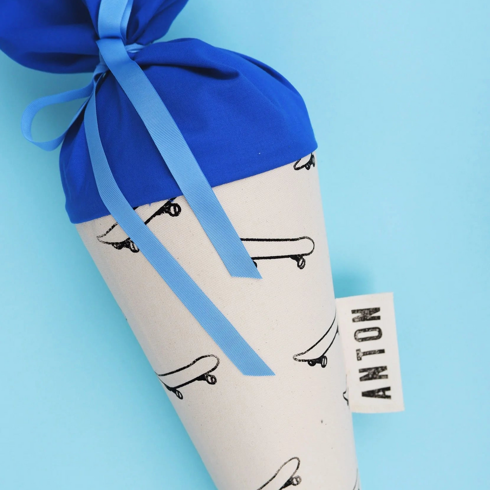 Schultüte aus Stoff – Motiv Skateboard