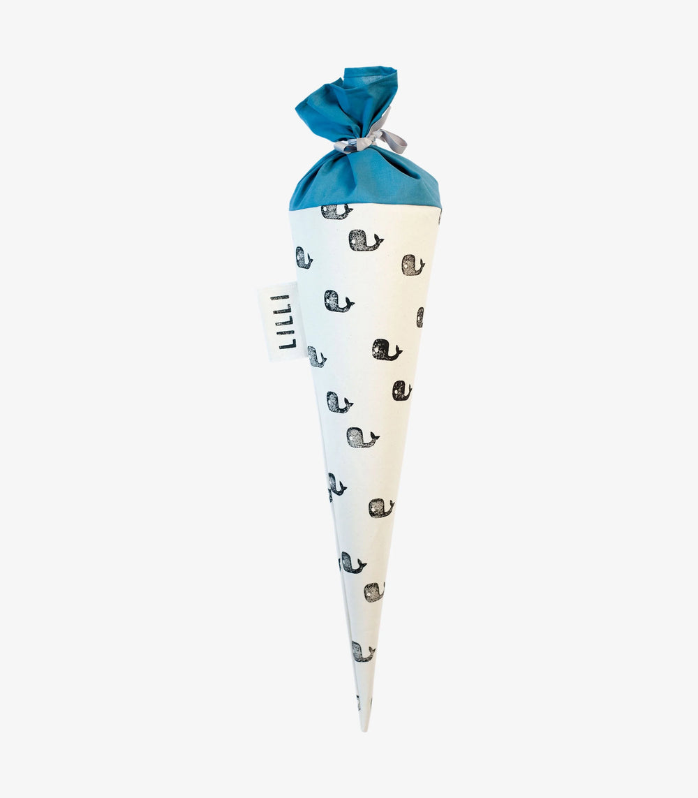 Schultüte aus Stoff mit Wal-Motiv zur Einschulung