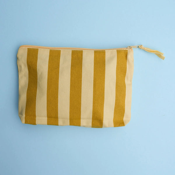 Kulturbeutel mit Initiale "senf-hellgelb"