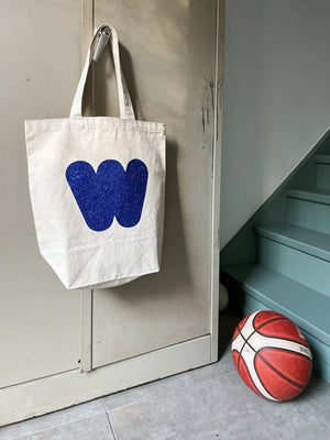 Tasche mit Initiale "CREME"