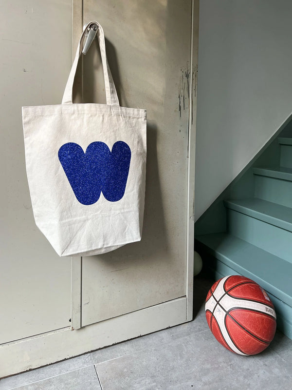 Tasche mit Initiale "CREME"