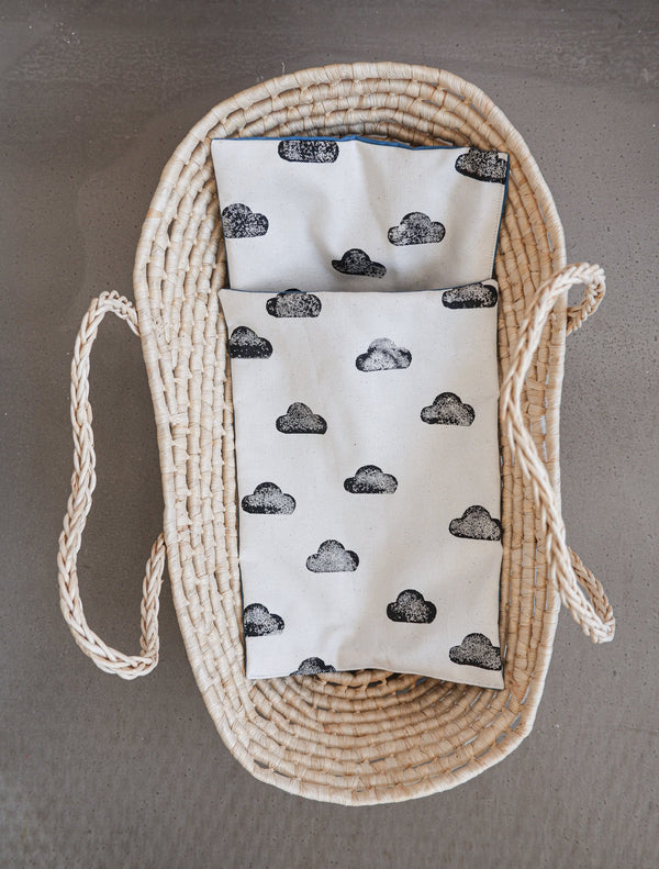 Puppentrage mit Bettwäsche "Wolke"