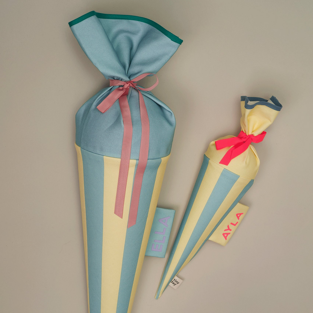 Schultüte aus Stoff –  STREIFEN  hellblau / gelb