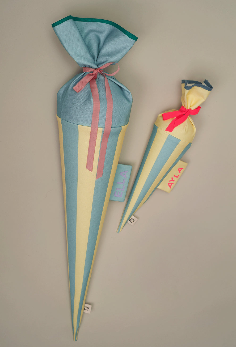 Schultüte aus Stoff –  STREIFEN  hellblau / gelb