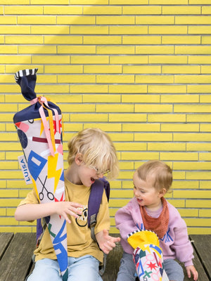 Schultüte aus Stoff Motiv Schoolstuff beige zur Einschulung, Designkooperation mit nicenicenice